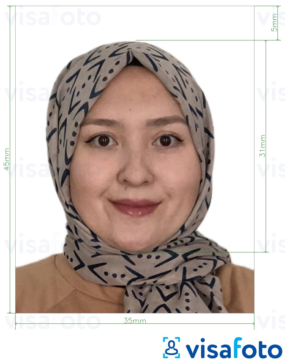 Primer fotografije za Malezija Visa 35x45 mm belo ozadje z natančno specifikacijo velikosti